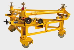 KEP-Metal-Solutions-chariot-mise-en-place-voilure-avion-chasse
